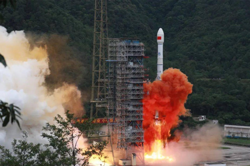 连创pvc包装管掌声祝贺北京三号卫星升空成功