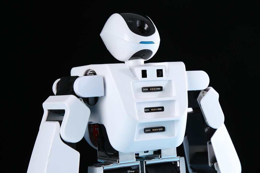 成都ic管上自动化产能高元宇宙公司研发新款智能机器人