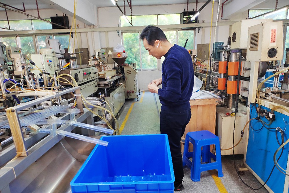 上海电子厂家再次采购电子元器件包装管上自动化说很好用
