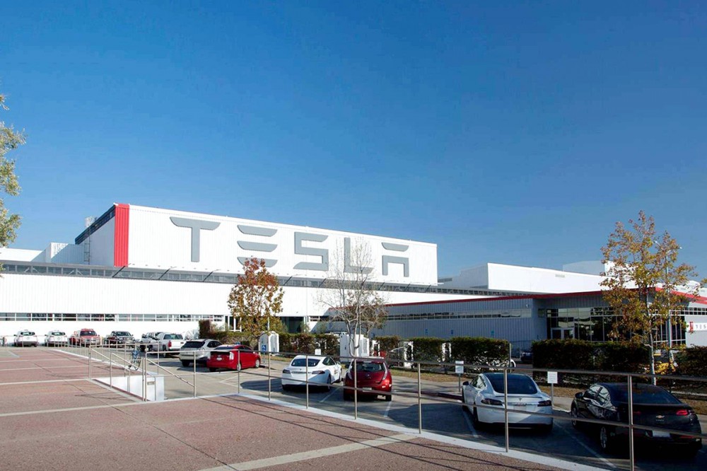 青岛电子元器件包装管小心了特斯拉自动识别系统不可靠？