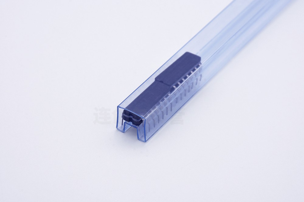 客户带DIP零件到访东莞连创找到现成透明ic胶管款式